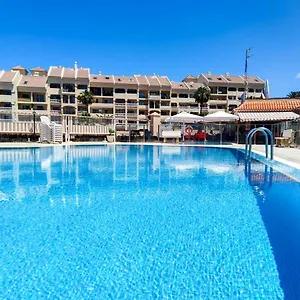 Cristianos - Heated Swimming Pool Air-conditioned , Los Cristianos (Tenerife) Spagna