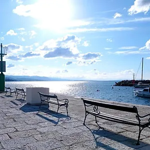 studio-apartment-surf-by-the-sea.in-istria.net/